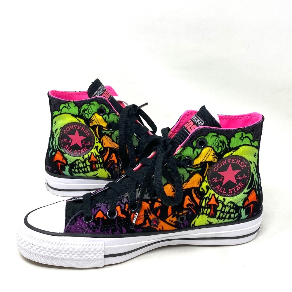 WORN ONCE - Hi-Top Neon Skull w/Velvet - Picture 2 of 10